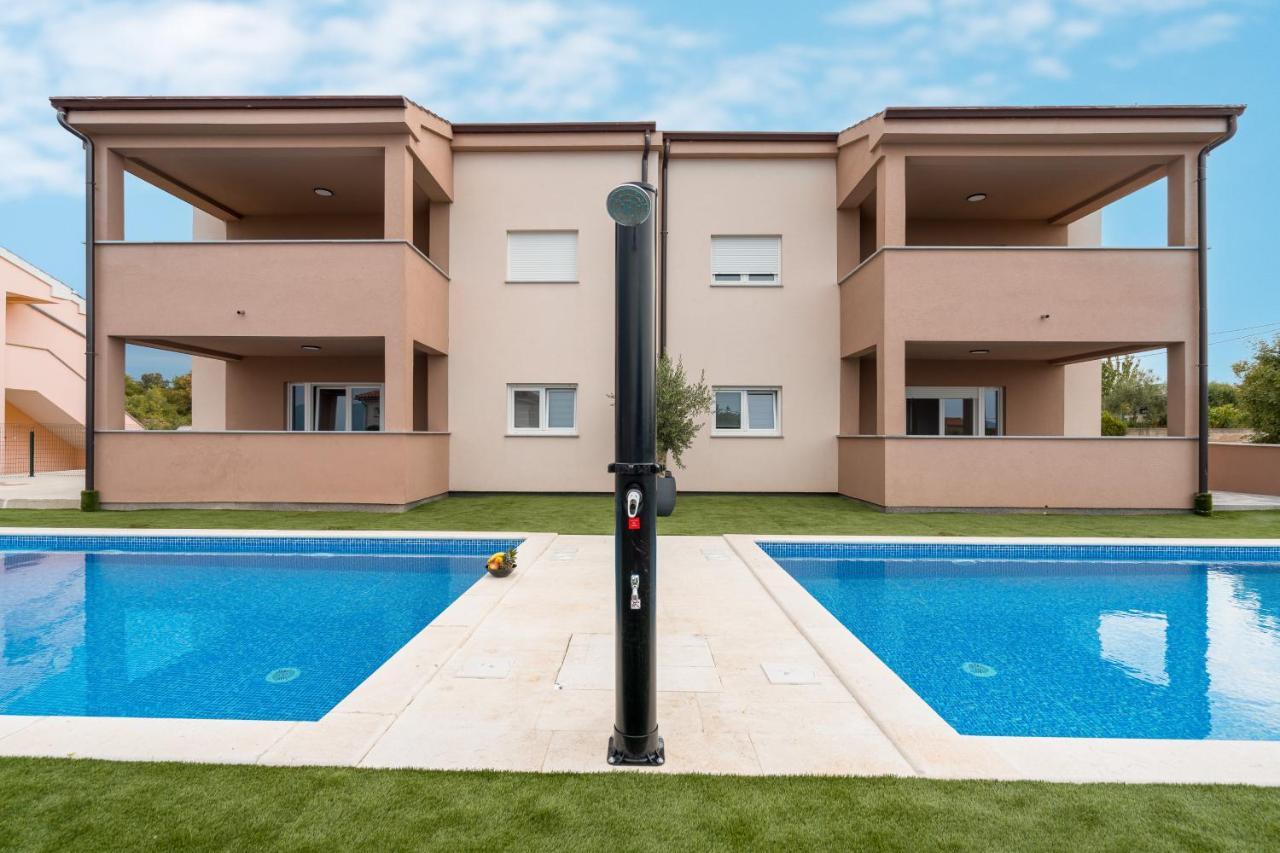 Apartmani Villa Ruby Linardići Exterior foto